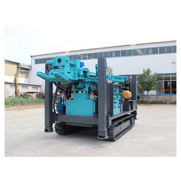 Foreuse hydraulique pour puits d'eau