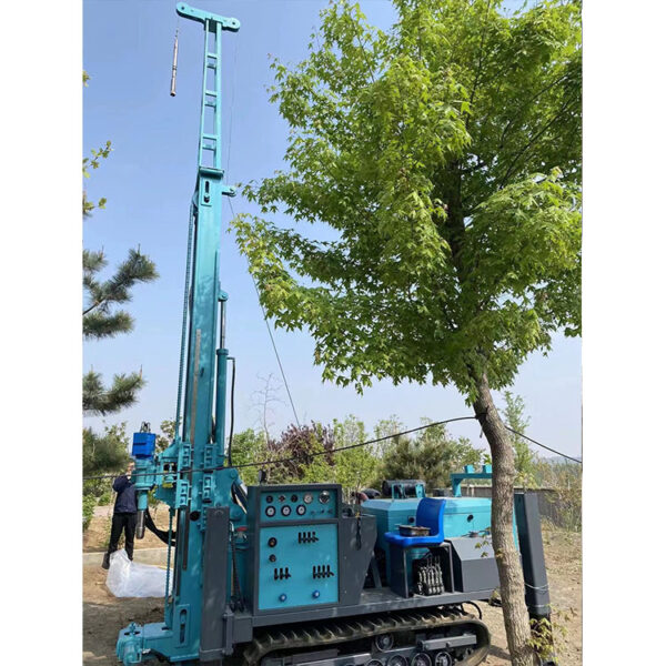 Foreuse hydraulique pour puits d'eau