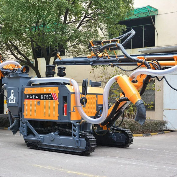 KT5 Integrated DTH Drill Rig-Diesel-Powered80-105mm HoleDiameter Max.25mDrilling DepthEngineMotor Built-inScrew