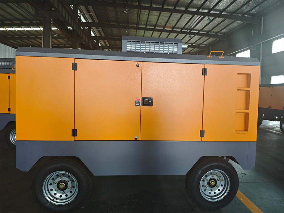380 CFM  Compressor 